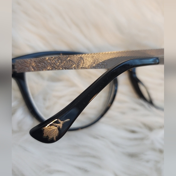 KENZO PRESCRIPTION GLASSES SELL THIS FOR THE FRAME. GREAT CONDITON - Picture 4 of 11